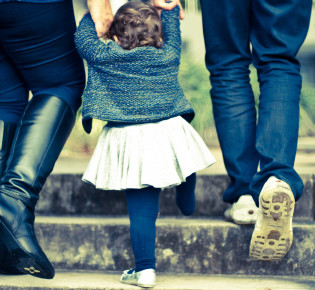 à qui sont confiés les enfants 
avant 3 ans ?