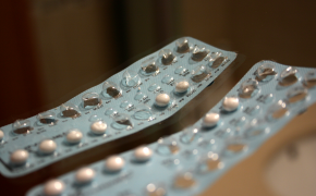 Contraception : des disparités d’utilisation entre les femmes selon le niveau de revenu